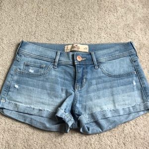 Light denim Hollister shorts
